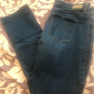 Levi’s Slight Curve Straight Leg Jeans